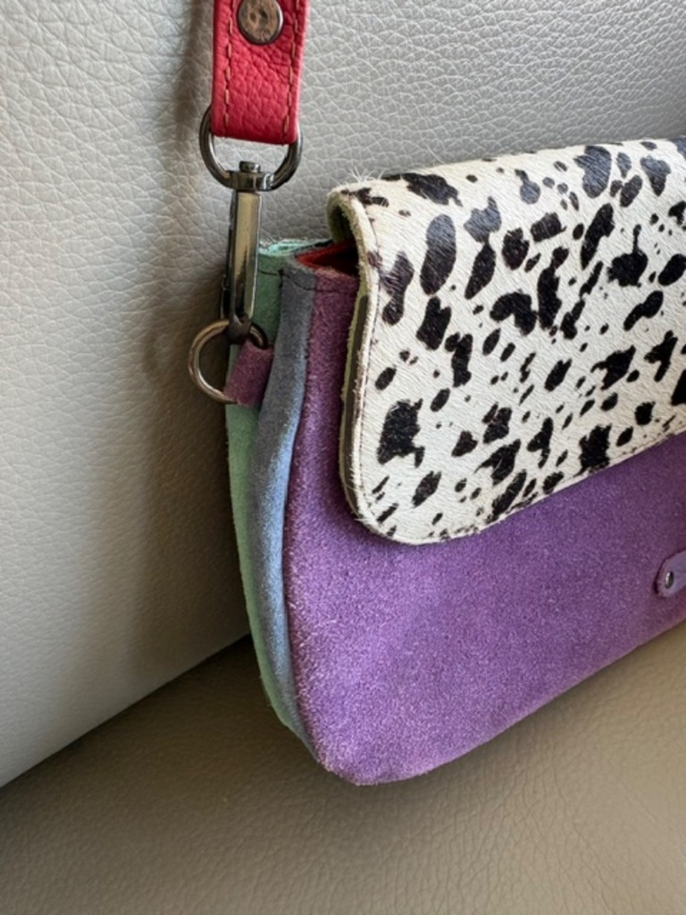 SORUKA small Women's suede leather crossbody bag multicolour animal print front - Picture 3 of 16